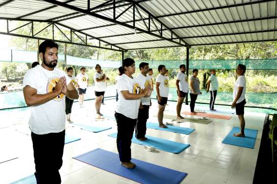 Yogadhara wellness best yoga school in dehradun (uttarakhand) in